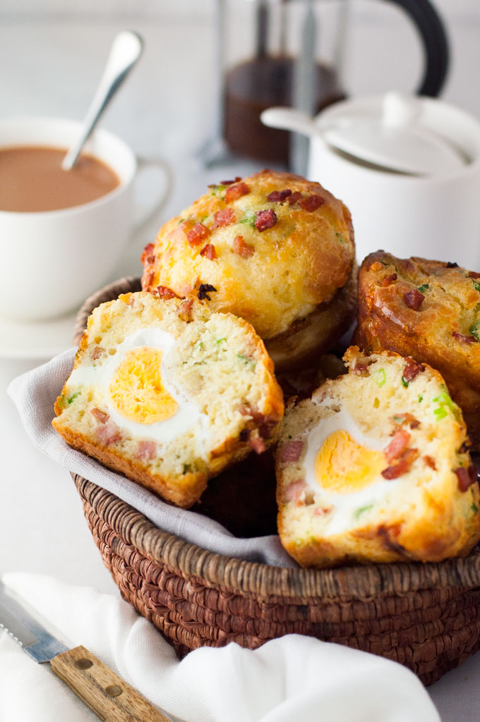 12+ Delicious (and easy!) Muffin-Tin Recipes - Cut Side Down| Muffin Tin, Muffin Tin Recipes, Easy Muffin Tin Recipes, Muffin Tin Meals, Muffin Tin Breakfast
