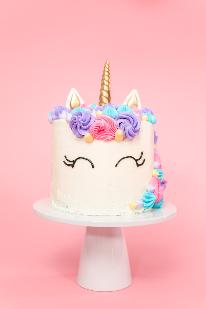 How To Frost A Cake Like A Pro