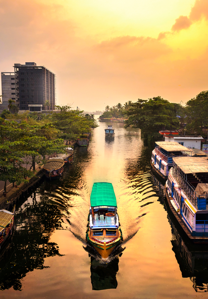 If you're unable to travel to beautiful Kerala, then don't despair! The Kerala breakfast ideas I'm going to show you will bring Kerala to your kitchen. Get ready to try some amazing breakfast recipes! 