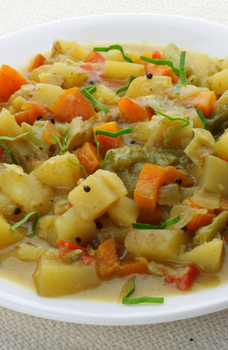 If you're unable to travel to beautiful Kerala, then don't despair! The Kerala breakfast ideas I'm going to show you will bring Kerala to your kitchen. This vegetable stew is traditionally served with Appam for breakfast. It's worth getting out of bed for in the morning. 