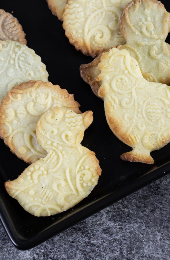 If A is for apple, and B is for banana, then C is most definitely for cookies! Whether you're looking for recipes or inspiration, this is the place to be. These embossed cookies are so cute and so easy to make!