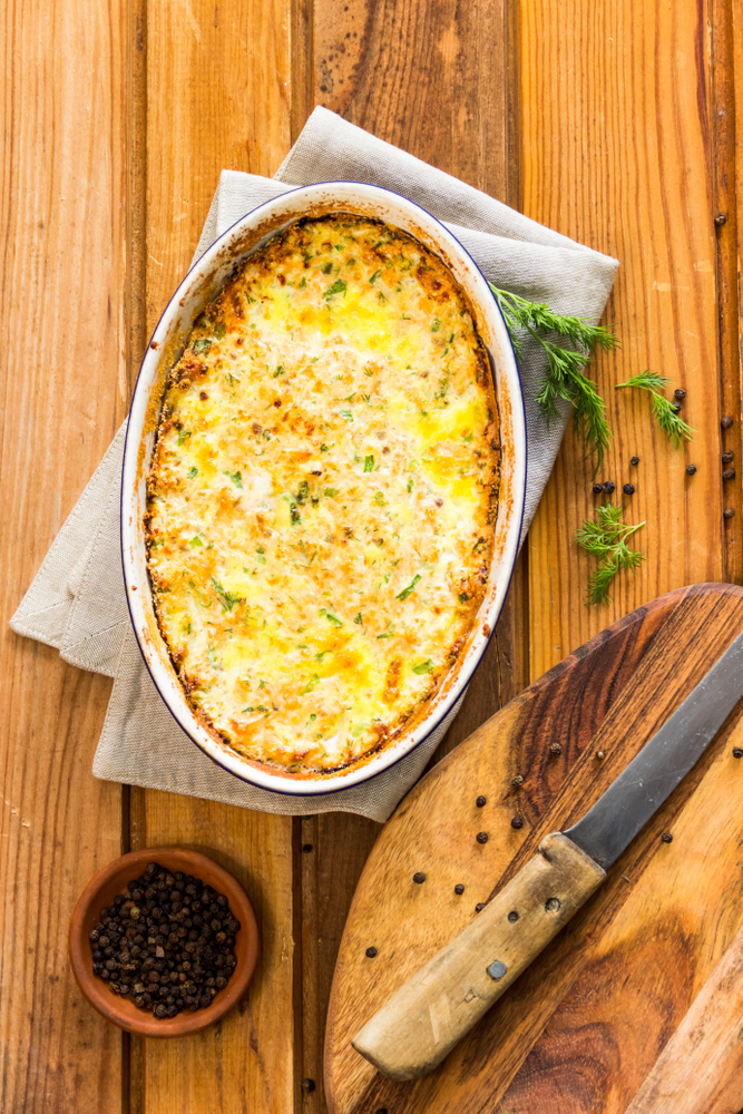 If you haven't used riced cauliflower when cooking, then you're missing out! Check out these delicious riced cauliflower recipes! This cheesy riced cauliflower is to die for! 