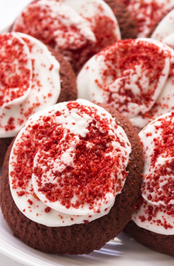 These red velvet cookies are to die for! If you're looking for some great dessert ideas, here are five delicious Aunt Jemima dessert recipes!
