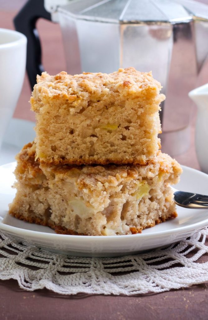 This apple coffee cake is to die for! If you're looking for some great dessert ideas, here are five delicious Aunt Jemima dessert recipes!