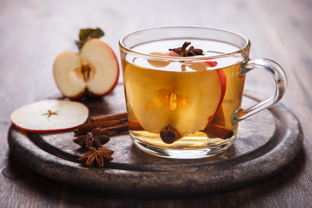 Fall Apple Tea
